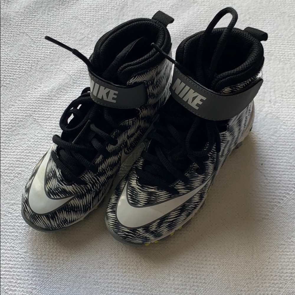 Nike boys cleats size 11c